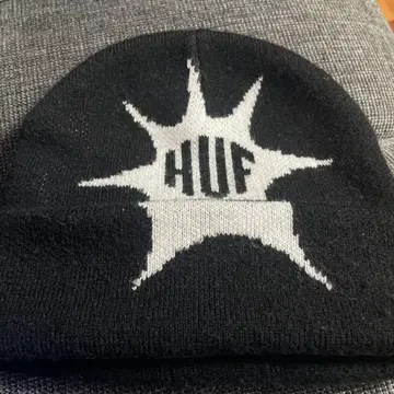 HUF 별 모양 로고 니트 비니