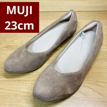 미사용 무인양품 피로를 덜어주는 발수 펌프스 23cm 베이지 스웨이드