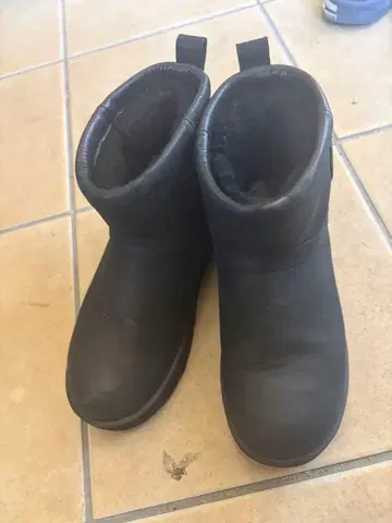 블랙 어그 부츠