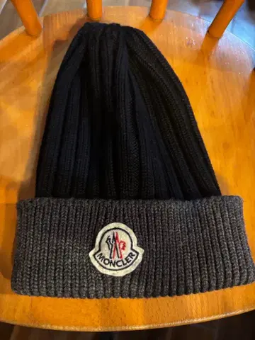 MONCLER 니트 모자 블랙 그레이