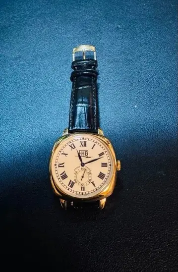 FHB 골드 블랙 가죽 손목시계 스위스산