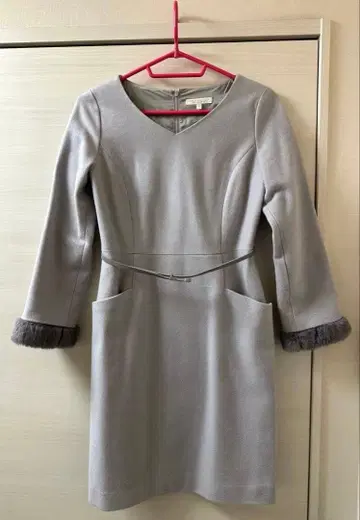 프로포션 바디 드레싱 그레이 원피스 퍼 포함 M 사이즈