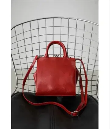 AZUL BY MOUSSY 메탈 프레임 백