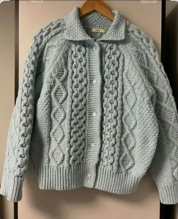미사용 케이블 니트 가디건 카우친