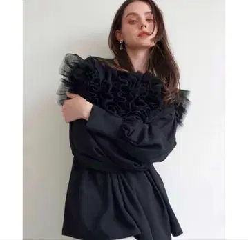 acka 튤 오프 숄더 블라우스