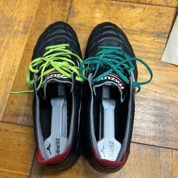 미즈노 ZERO 축구화 블랙