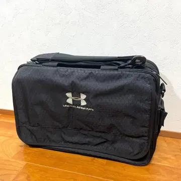 [ UNDER ARMOUR 출퇴근백 ] 블랙 비즈니스백 즉시 구매 가능