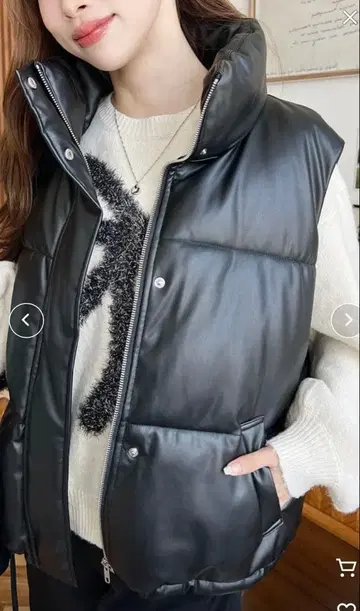 인조 가죽 다운 베스트