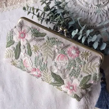 크리스마스로즈의 정원 가마구치 파우치 손자수 핸드메이드