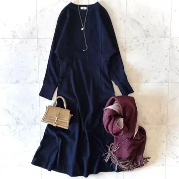 새상품급 이에나 IENA 워셔블 울 스무스 원피스 네이비 세탁 가능