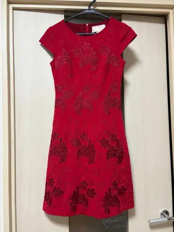 ERUKEI 엘르 캬바쿠라 클럽 드레스 빨간색 꽃무늬 자수 A라인 차이나