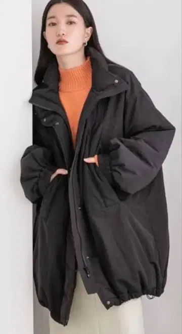 [새상품급] [가격 인하 상담 가능] 로리즈팜 몬스터 코트 블랙 발수