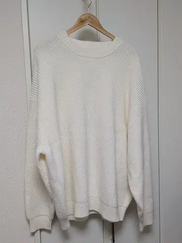 GU 화이트 니트 3XL