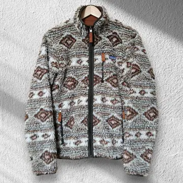 파타고니아 클래식 레트로 X 플리스 자켓 올 패턴