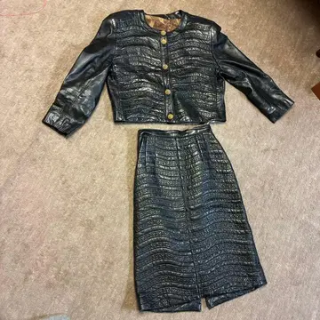 블랙 가죽 셋업