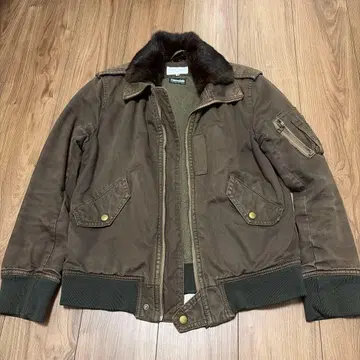 UNITED ARROWS BLUE LABEL 밀리터리 자켓 보아