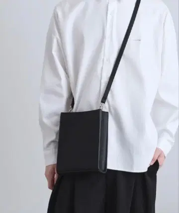 다케오 키쿠치 숄더백