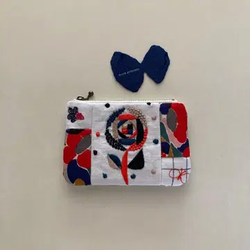 핸드메이드 미나 페르호넨 파우치