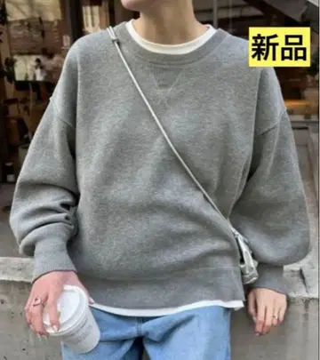 새상품 차오패닉 티피 맨투맨 볼륨 슬리브 니트