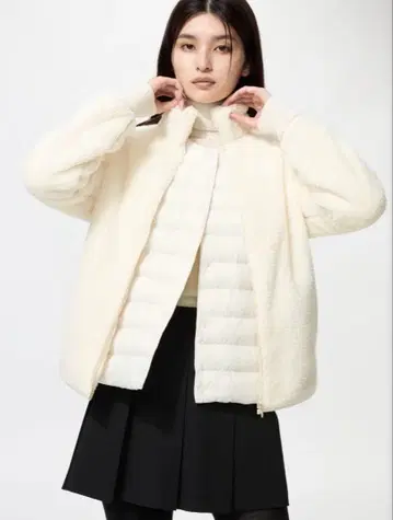 유니클로 퍼리 플리스 풀 지퍼 자켓 XL 화이트 화이트 복슬복슬