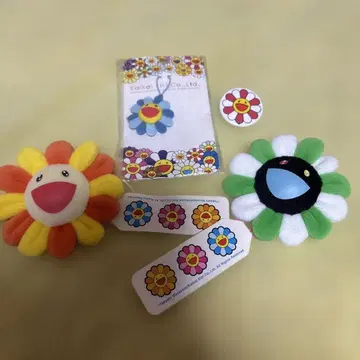 카이카이키키 캔뱃지 꽃 스트랩 무라카미 다카시 kaikai kiki