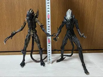 네카 스콜피온 에이리언 액션 피규어 프레데터