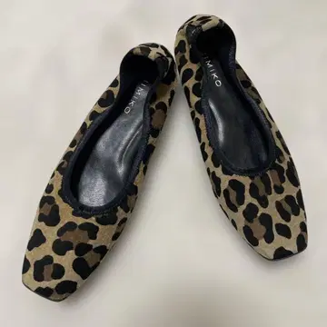 히미코 펌프스 HIMIKO 레오파드 무늬 플랫슈즈