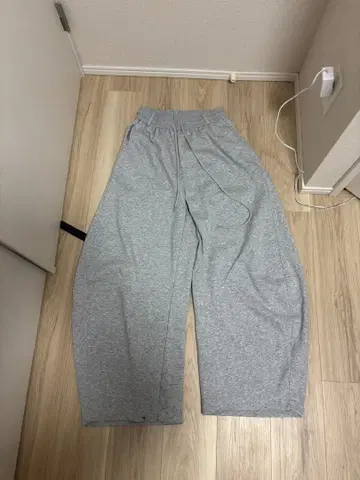 지저인 스웨트 팬츠