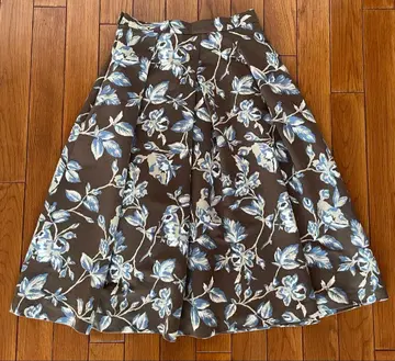 Spick & Span 스피크 & 스팬 플레어 스커트 일본제 꽃무늬