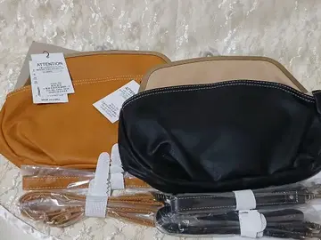 미사용 새상품 숄더백 카멜 블랙 2세트