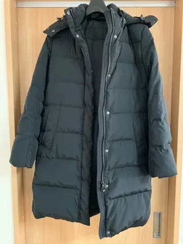 유니클로 롱 다운 자켓 S 사이즈