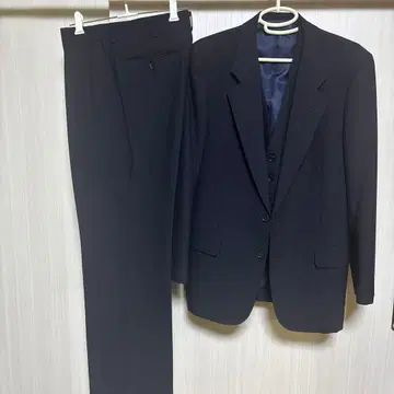 네이비 3피스 수트 싱글 브레스