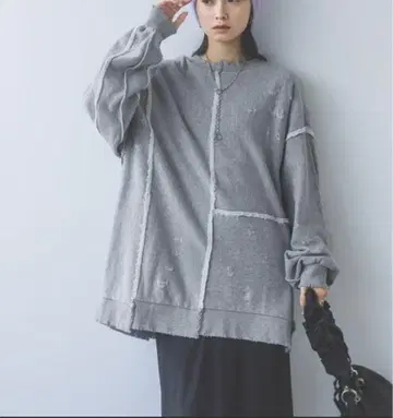 JEANASIS 데미지 리메이크 맨투맨