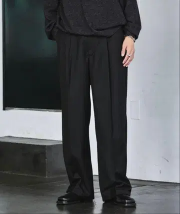 FREAK'S STORE 세미 와이드 실루엣 슬랙스