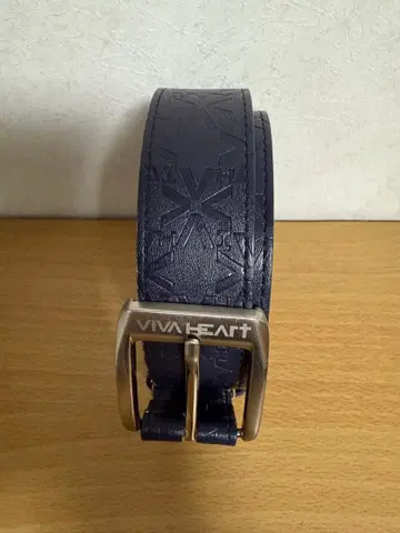 VIVAHEART 네이비 엠보싱 가공 벨트