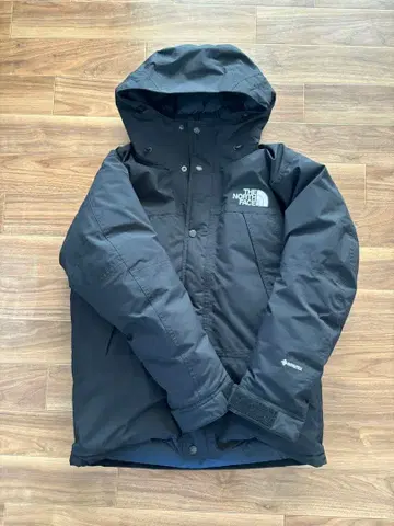 THE NORTH FACE 블랙 다운 자켓