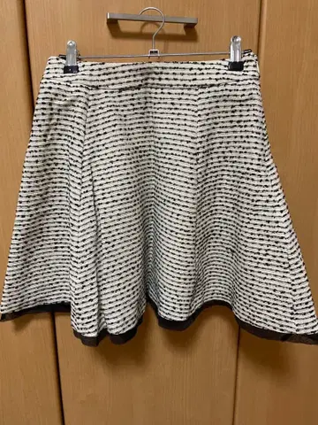 트위드 플레어 스커트