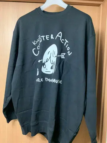 KLUB COUNTER ACTION 나라 요시토모 맨투맨