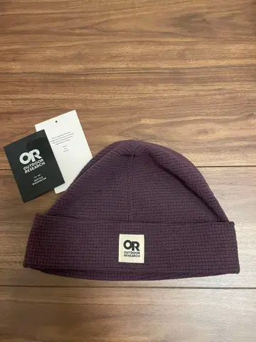 아웃도어 리서치 퍼플 니트 모자