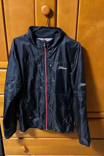 Titleist 블랙 자켓