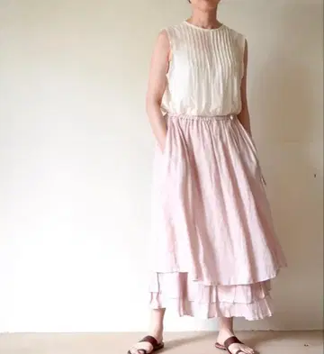 ROBE de PEAU 린넨 프릴 스커트