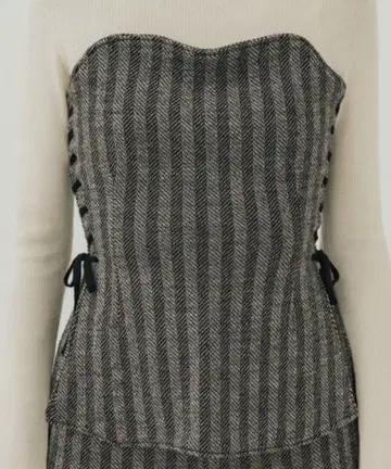 TAN 니트 뷔스티에 코르셋 헤링본