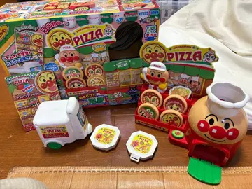 바이크로 배달! 호빵맨 택배 피자가게 박스 포함 완구