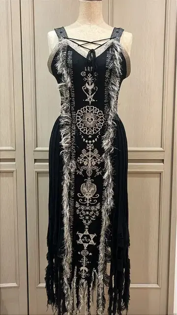 rurumu: (루루무) / witch craft long knit OP