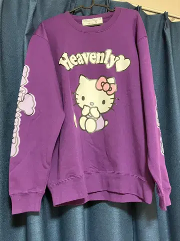 MILK 헬로키티 맨투맨 보라색 택 포함 새상품