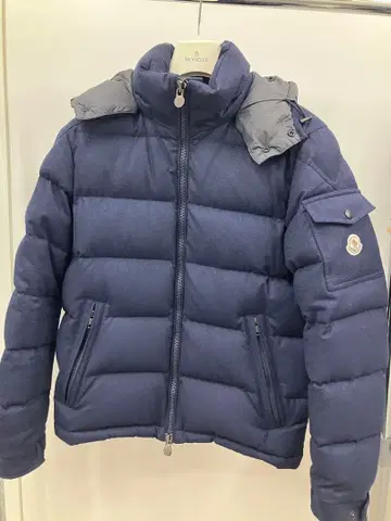 네이비 다운 자켓 후드 부착