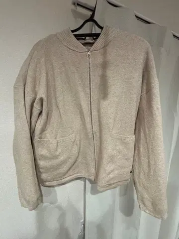 베이지 집업 맨투맨 자켓