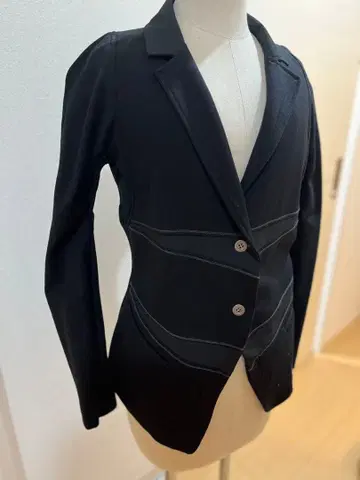 블랙 테일러드 자켓