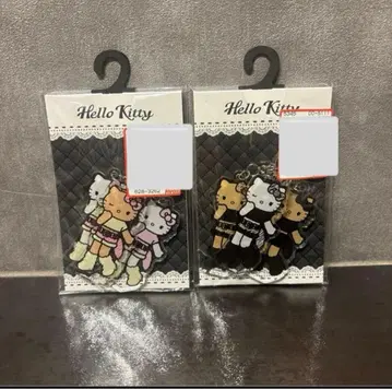 헬로키티 산리오 3단 아크릴 키링 2종 세트 발길이 갸루 키티