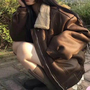 [ 새상품 ] anyonemore 보아 페이크 무스탕 카라 부착 점퍼